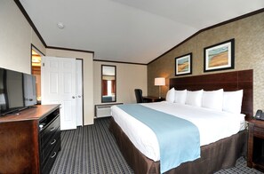 Room, 1 King Bed, Kitchenette | Premium bedding, desk, blackout drapes, free WiFi