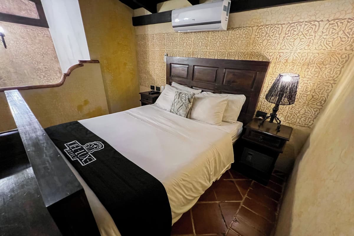 Standard Queen | Literie de qualité, accès au Wi-Fi (inclus), décor unique
