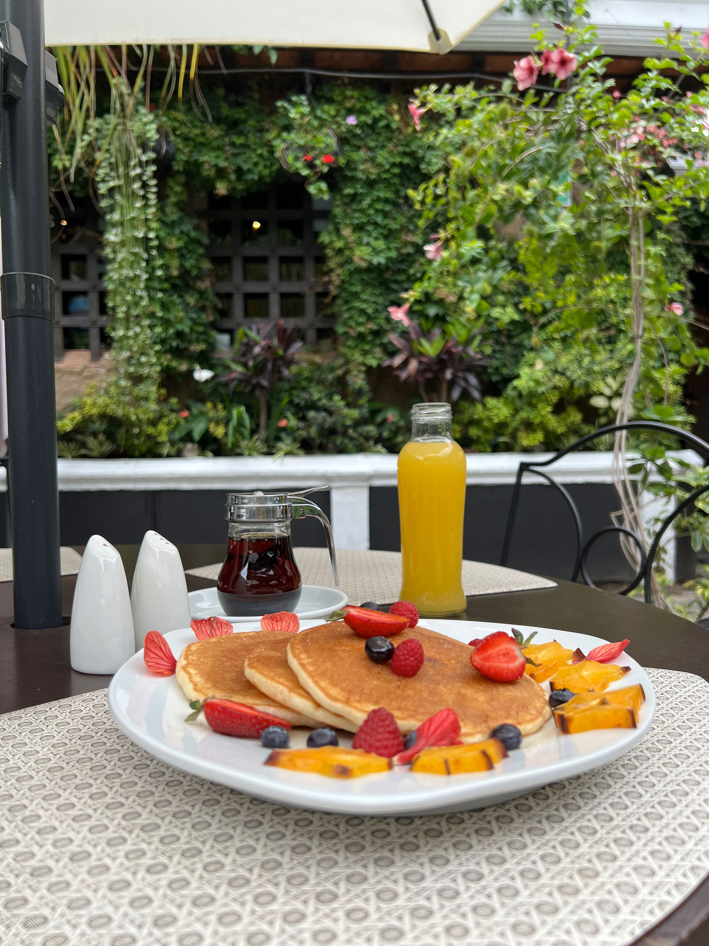 free daily continental breakfast