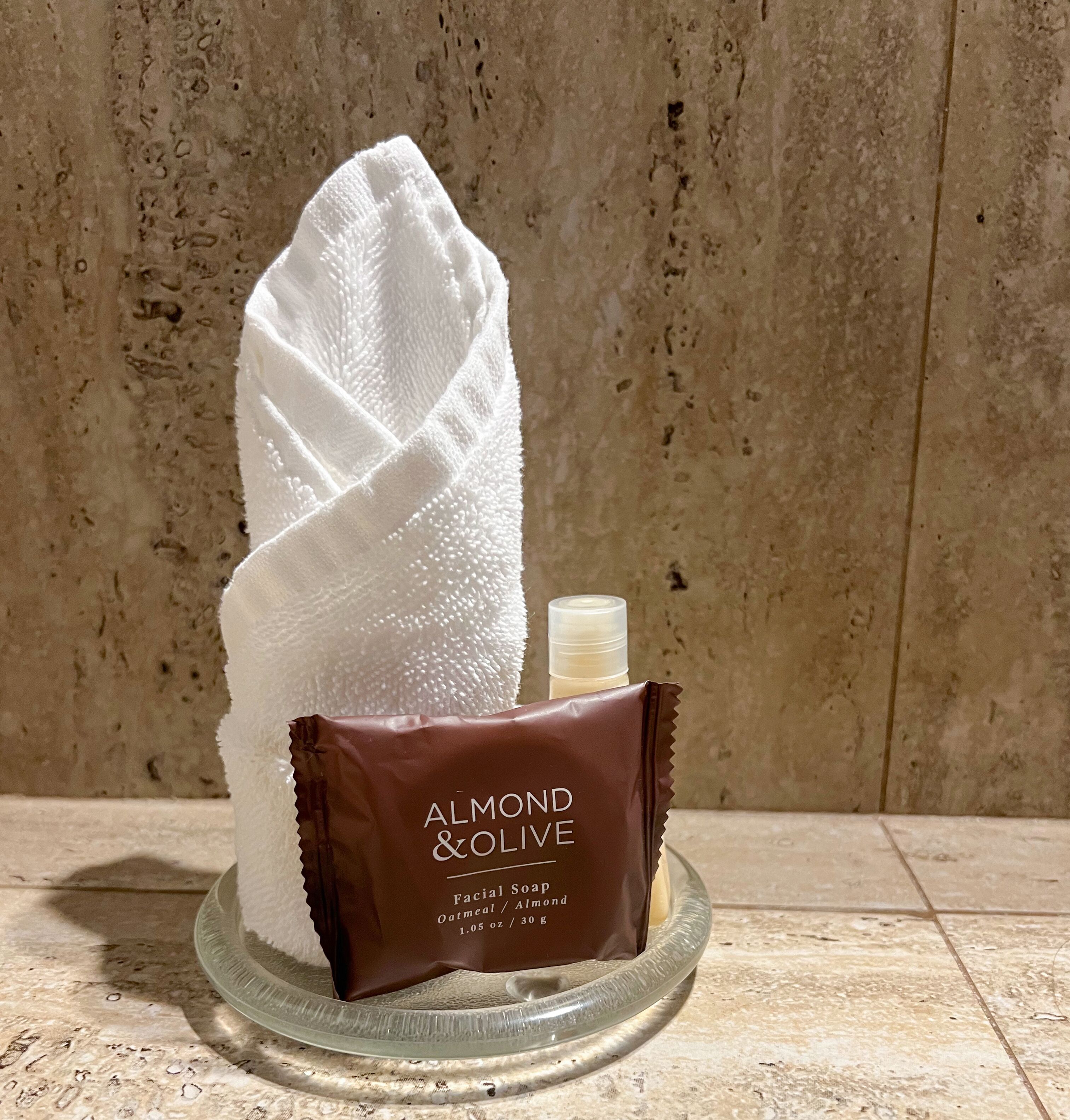 junior suite, 1 king bed | bathroom | shower, free toiletries, hair dryer, towels