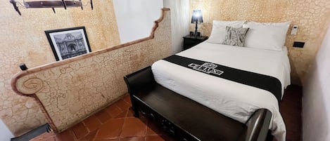 Loft Queen | Premium-sengetøj, gratis Wi-Fi, individuelt design