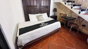 Premium bedding, WiFi (free), individually decorated
