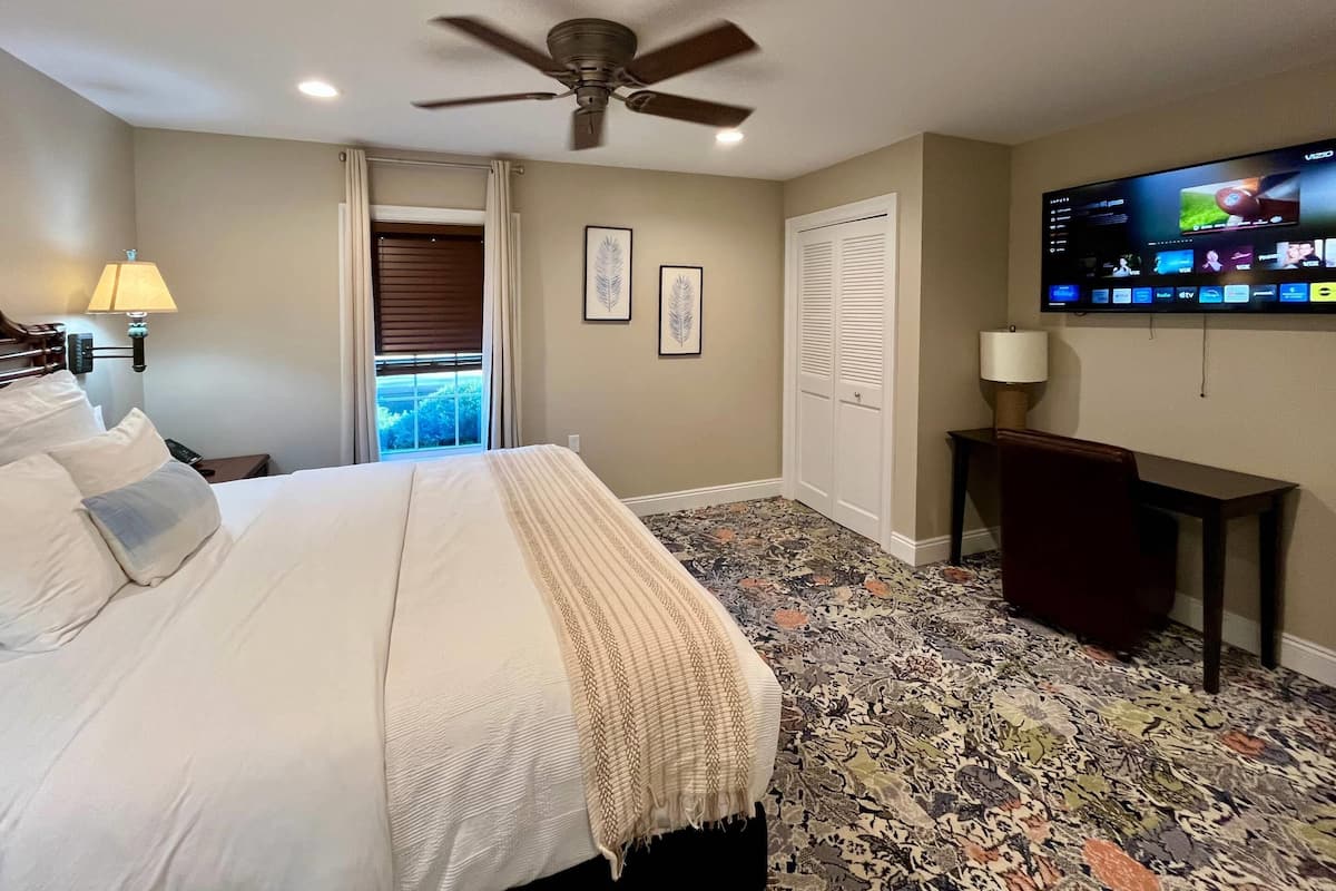 Suite, 1 King Bed with Sofa bed, Non Smoking (Efficiency, Upgrade) | Premium bedding, down duvets, pillow-top beds, individually decorated