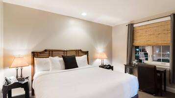 ห้องสแตนดาร์ด, เตียงคิงไซส์ 1 เตียง, ปลอดบุหรี่ | เครื่องนอนระดับพรีเมียม, ผ้านวมขนเป็ด, เตียงพร้อมฟูกเสริมที่นอน