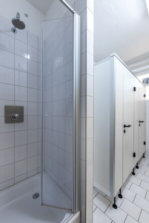 Shared bathroom - Pension Schwalbenweg (Schoenefeld)