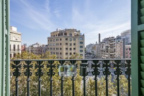 Appartement, 3 chambres, balcon, vue ville | Vue sur la rue