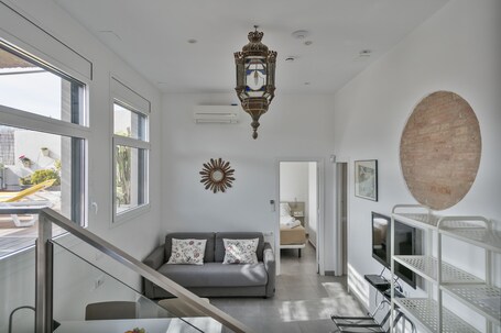 Stay Together Barcelona Apartments - view 3