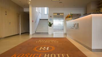 Mostrador para check-in y check-out