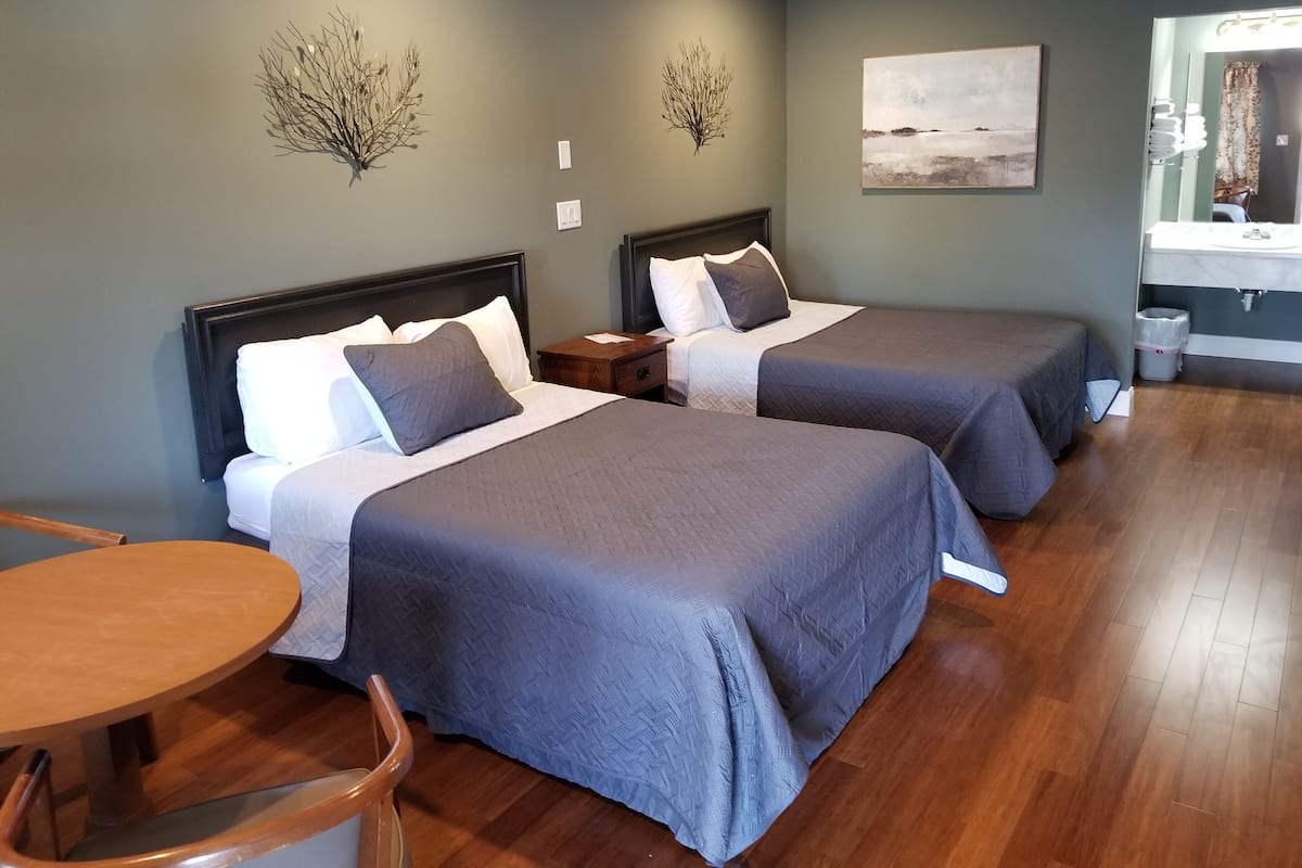Desk, rollaway beds, free WiFi, bed sheets