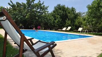 Piscina stagionale all'aperto