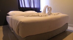 Quarto casal luxo | Cofres nos quartos, camas extras/dobráveis (sobretaxa)