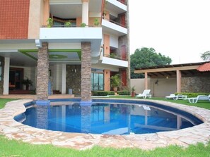 Indoor pool, outdoor pool