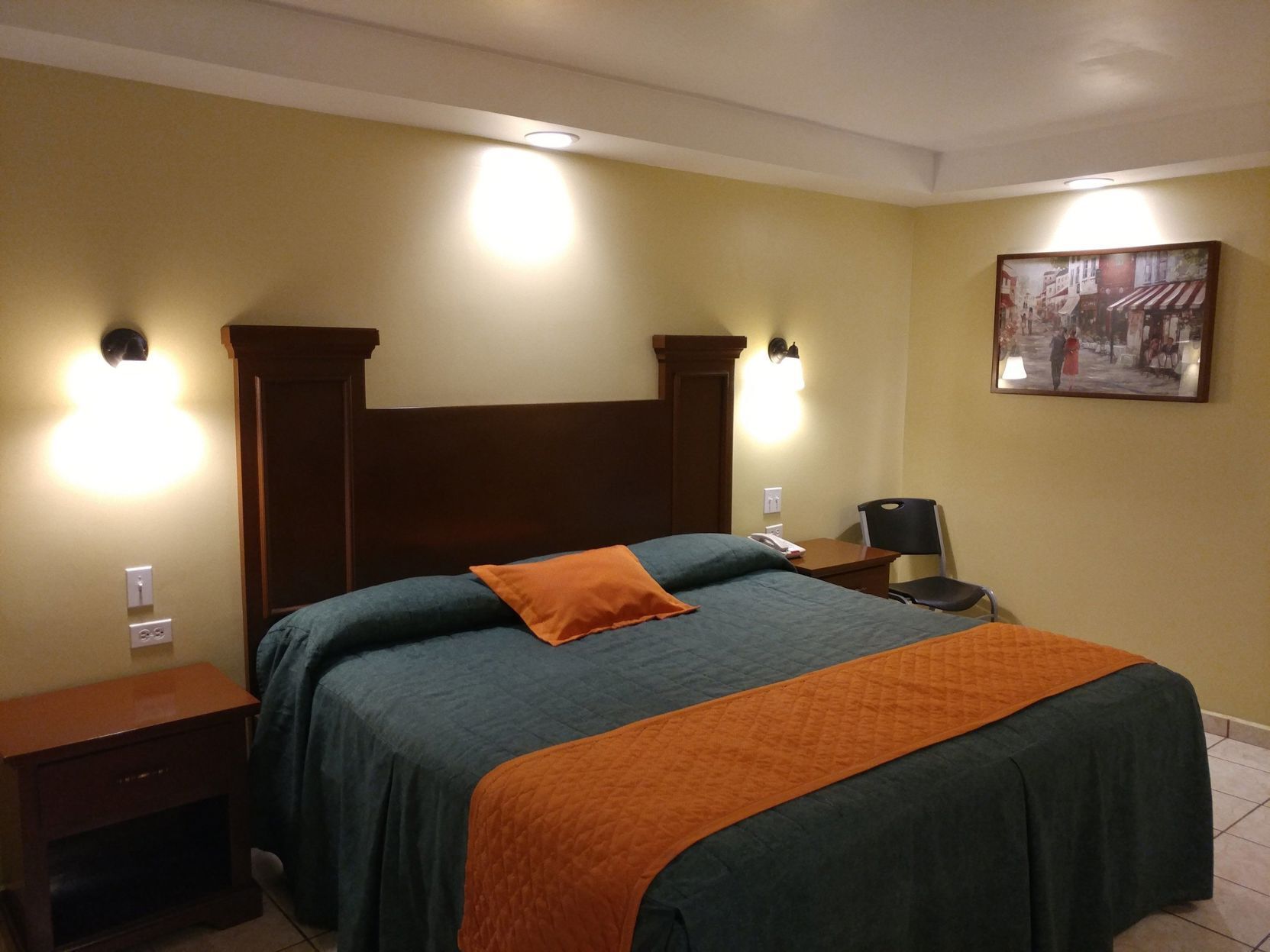 In-room safe, desk, laptop workspace, free WiFi