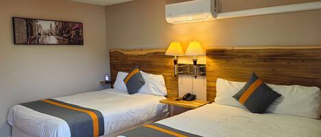 Premium Double Room | Desk, free WiFi, bed sheets