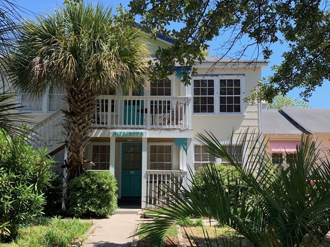 Cottage, 2 Bedrooms | Individually decorated, individually furnished, laptop workspace