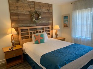 Palmetto Cottages, 2 Bedrooms, 1 Bath | Individually decorated, individually furnished, laptop workspace