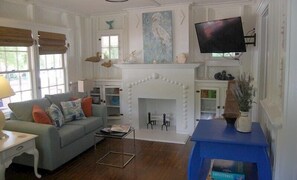 Sea Gables Cottage, 3 Bedrooms, 2 Baths and Laundry Room | Living area | TV