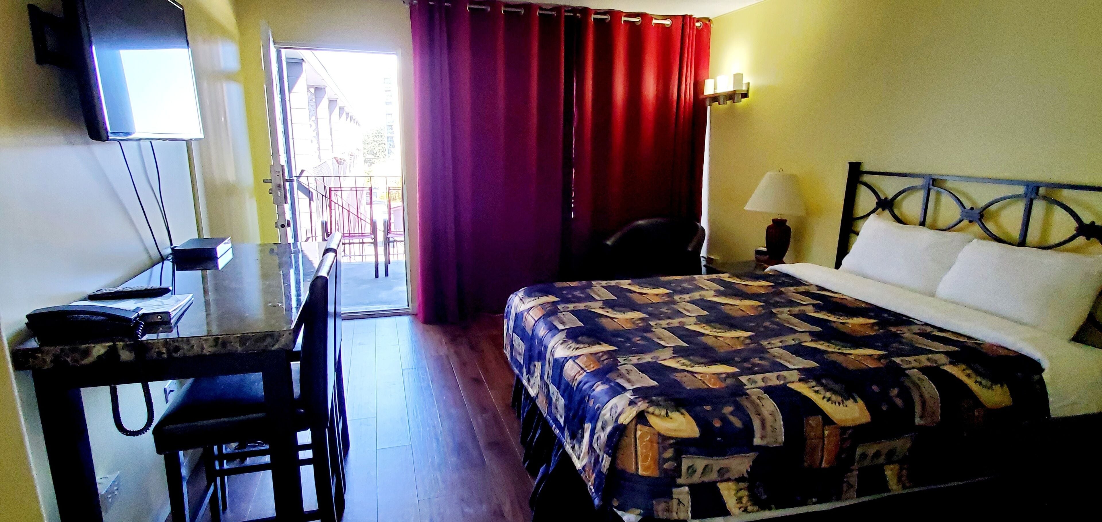 Foto - The Port-O-Call Inn & Suites