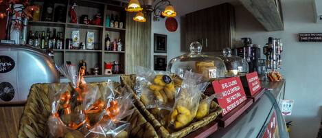 Bar lounge