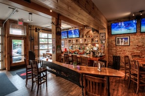 Lunch and dinner served - Western Hotel & Executive Suites (Guelph)