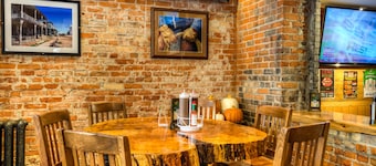 Western Hotel & Executive Suites