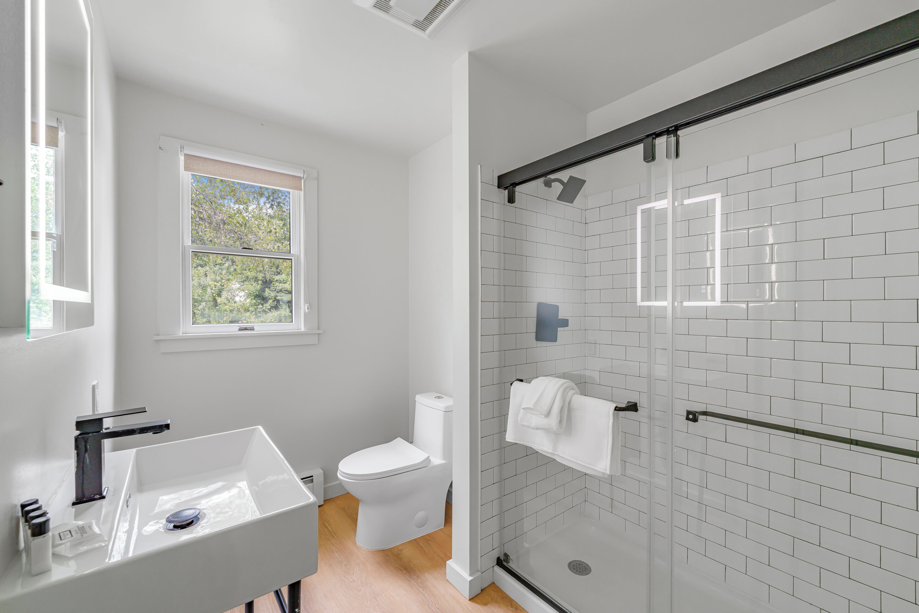 guesthouse a | bathroom | shower, free toiletries, hair dryer, towels