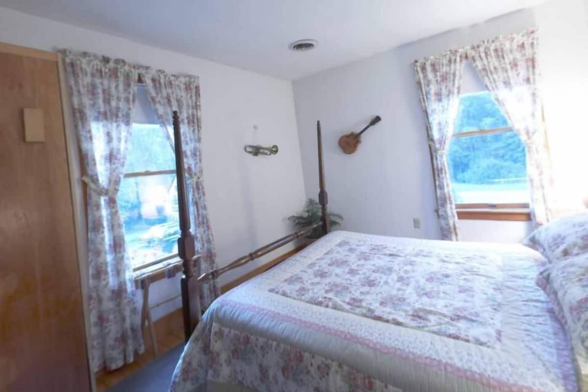 Triple Room, Private Bathroom, Garden View