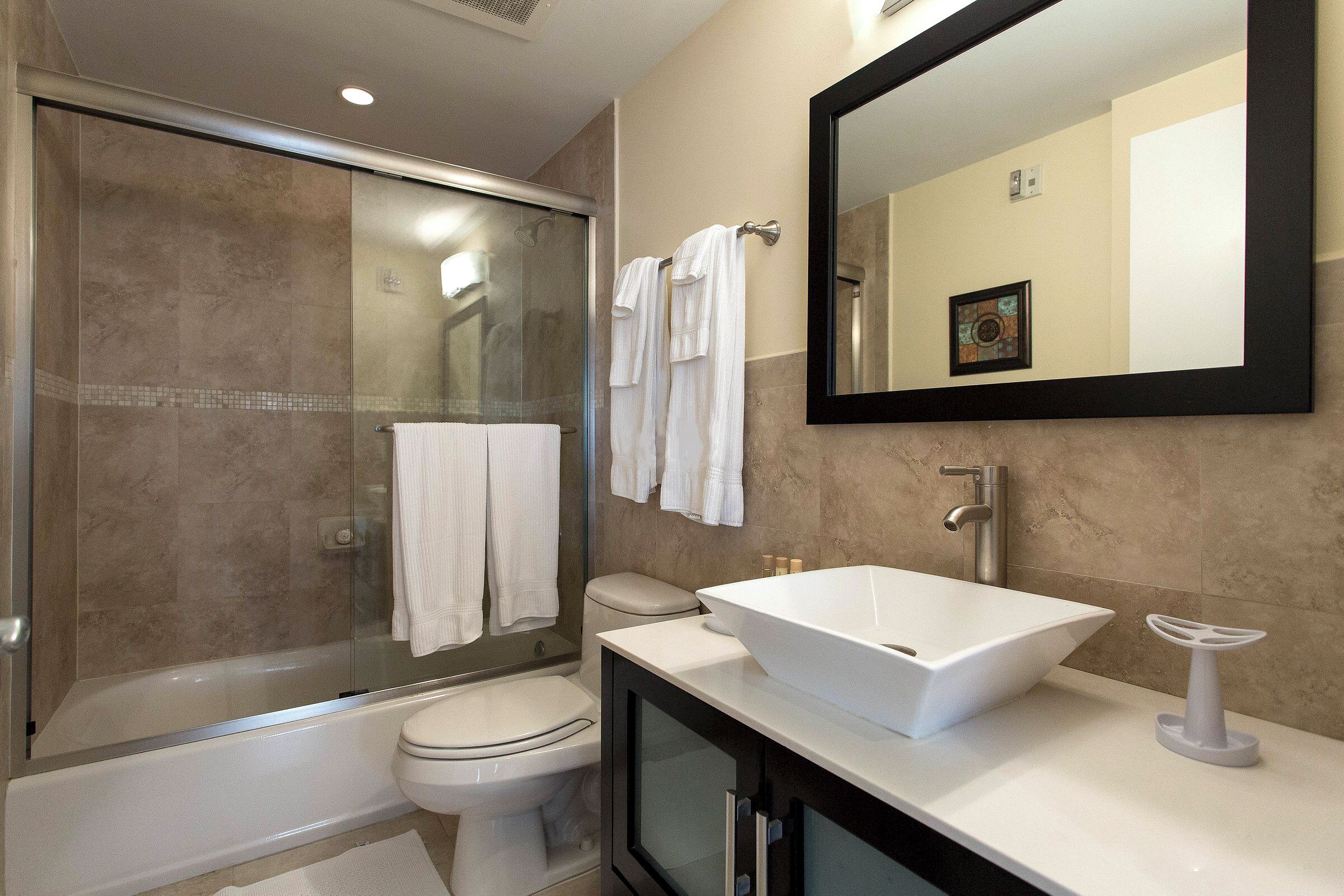 Photo - Westover Arms Hotel