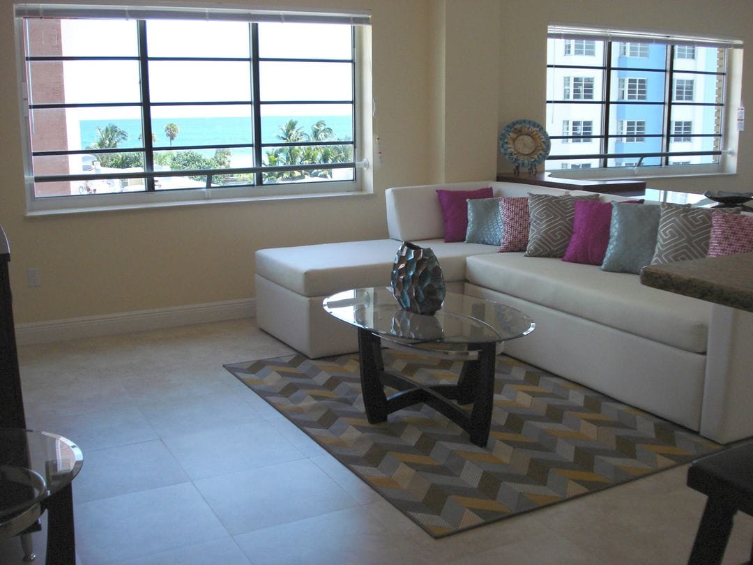 Photo - Westover Arms Hotel