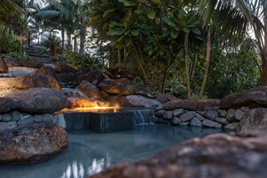 Pool waterfall