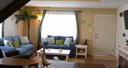 Gulf 4 Bedroom Condo by Fountain Vista Homes