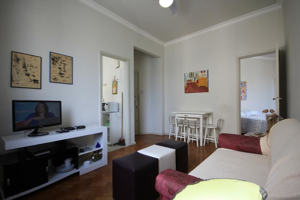 Apartment, 1 Bedroom | Living room | Flat-screen TV, DVD player