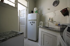 Apartment, 1 Bedroom | 1 bedroom, free WiFi - Ferreira 1210 (Rio de Janeiro)