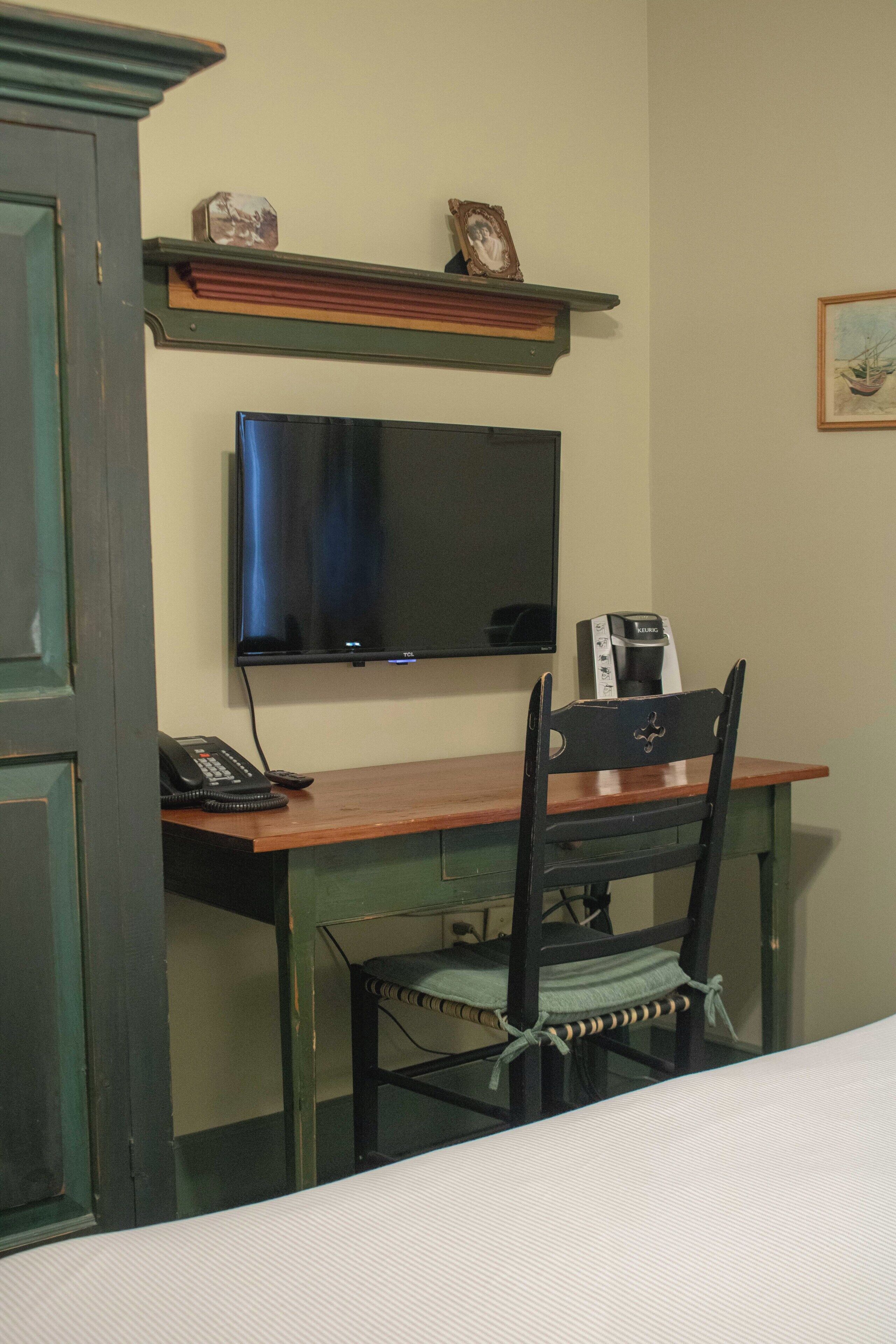 Desk, free WiFi, bed sheets