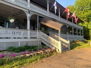 Exterior - Auberge Lakeview Inn (Lac-Brome)