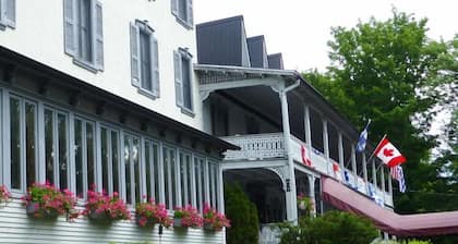 Auberge Lakeview Inn