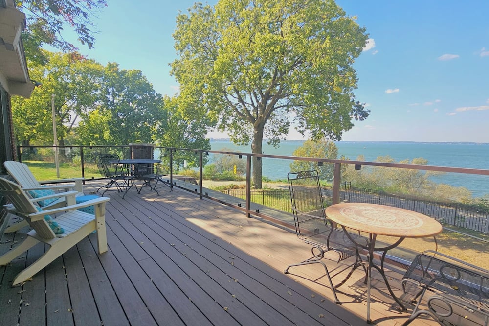 Mendota Lake House Inn