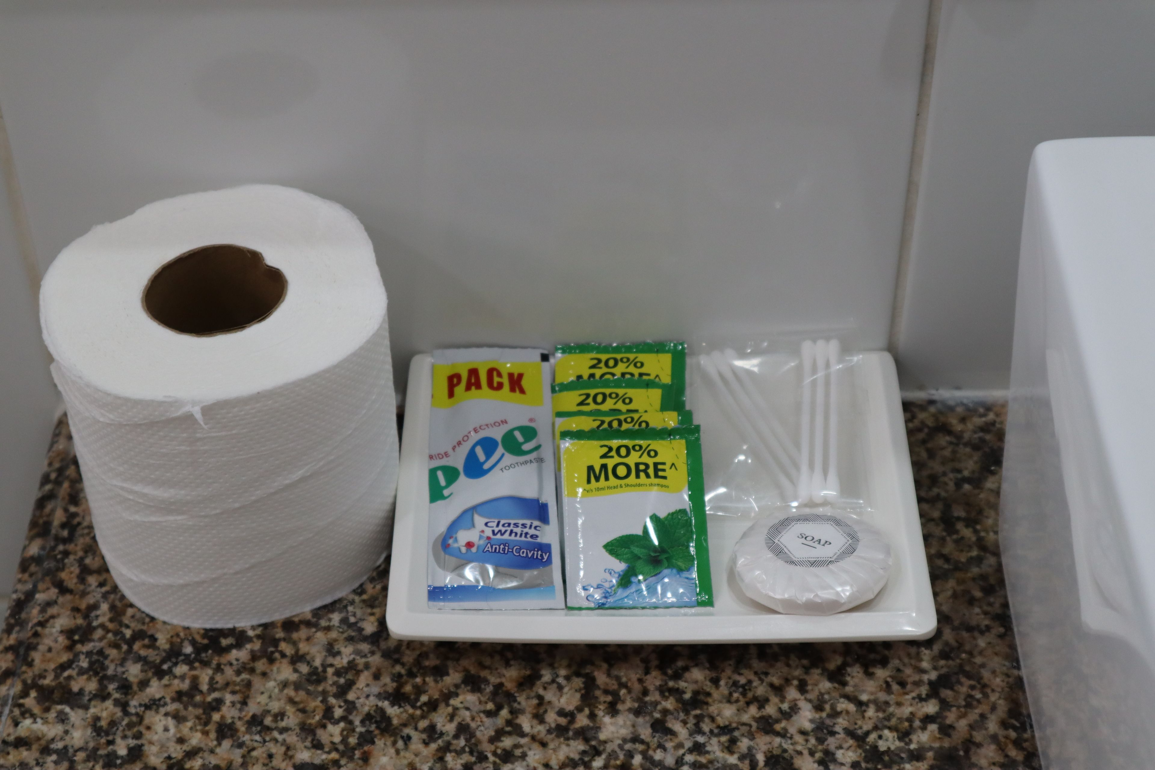 junior room, 1 bedroom | bathroom | shower, free toiletries, hair dryer, slippers