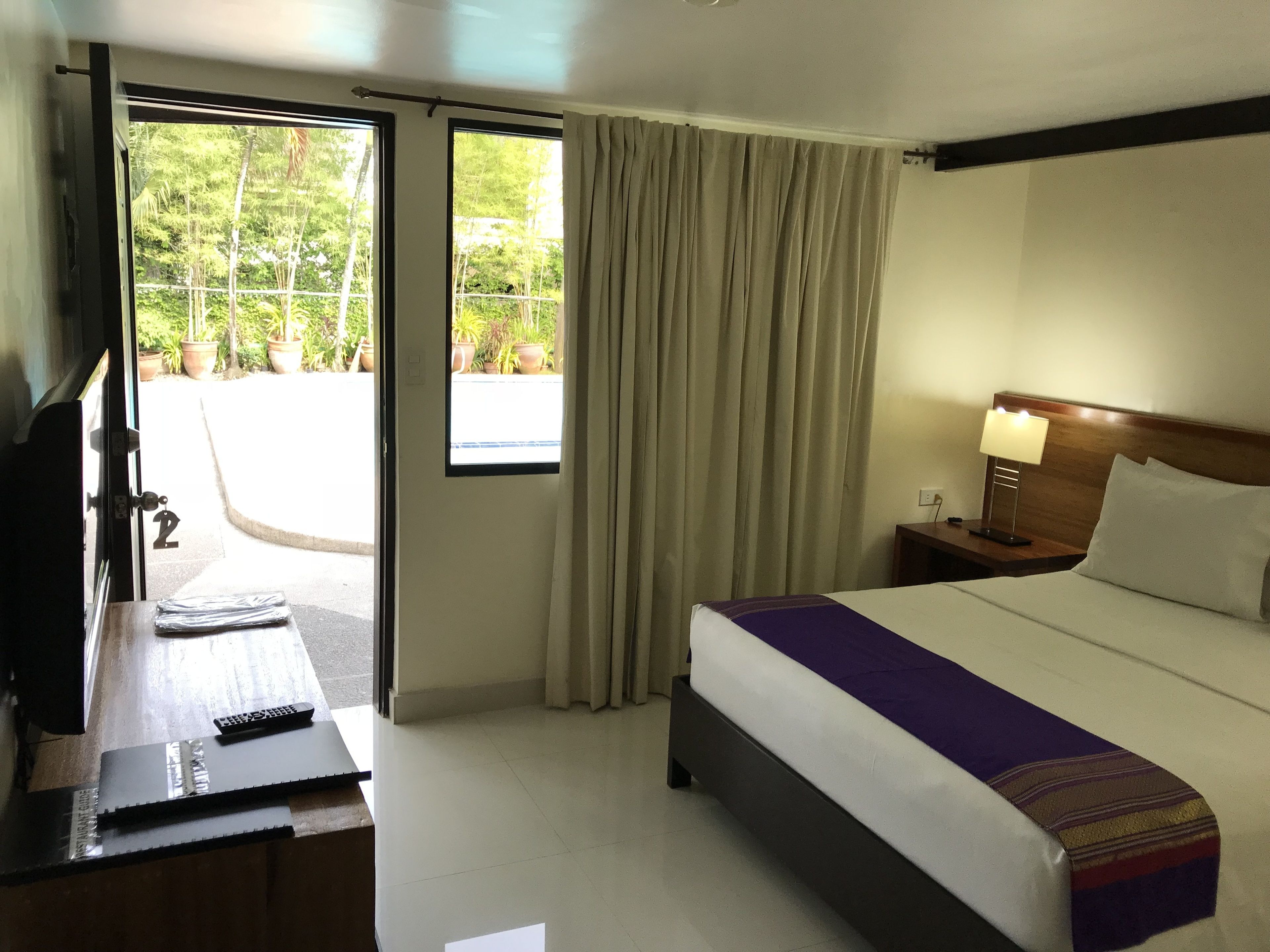 In-room safe, free WiFi, bed sheets