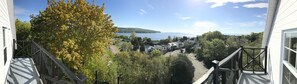 Junior Suite, 1 Queen Bed, Bathtub, Sea View | Balcony - Le Manoir Charlevoix (La Malbaie)