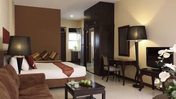 Minibar, in-room safe, desk, blackout curtains