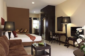 Minibar, in-room safe, desk, blackout curtains