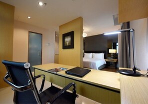In-room safe, blackout curtains, free WiFi, bed sheets - Imperial Heritage Hotel Melaka (Malacca City)