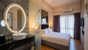 Junior Suite | Bilik Mandi | Pancuran mandi, kelengkapan dandanan diri percuma, bidet