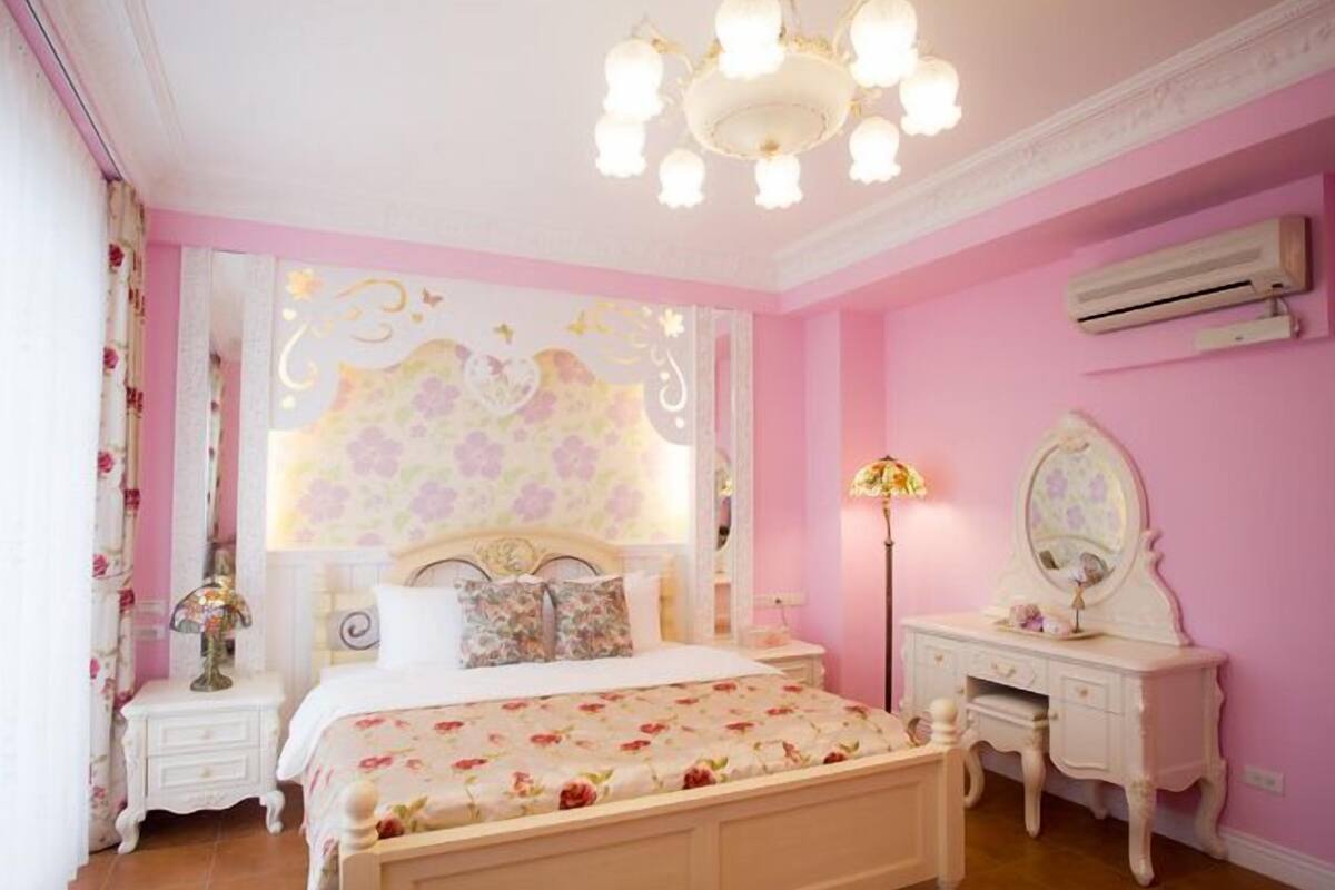 Kamar Double | Meja kerja, tempat tidur lipat/tambahan, dan Wi-Fi gratis