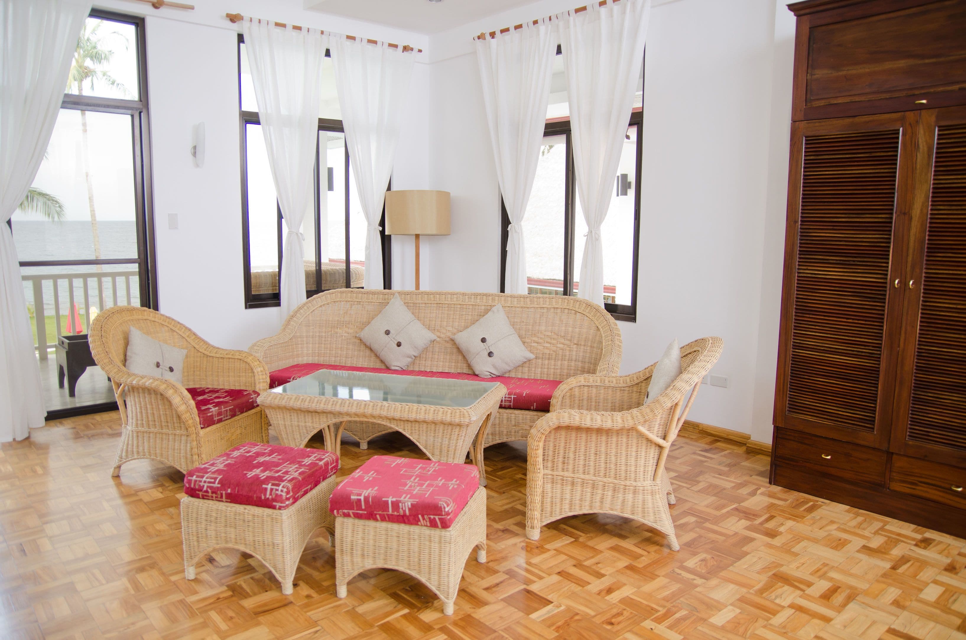 executive room, ocean view | premium bedding, minibar, in-room safe, desk