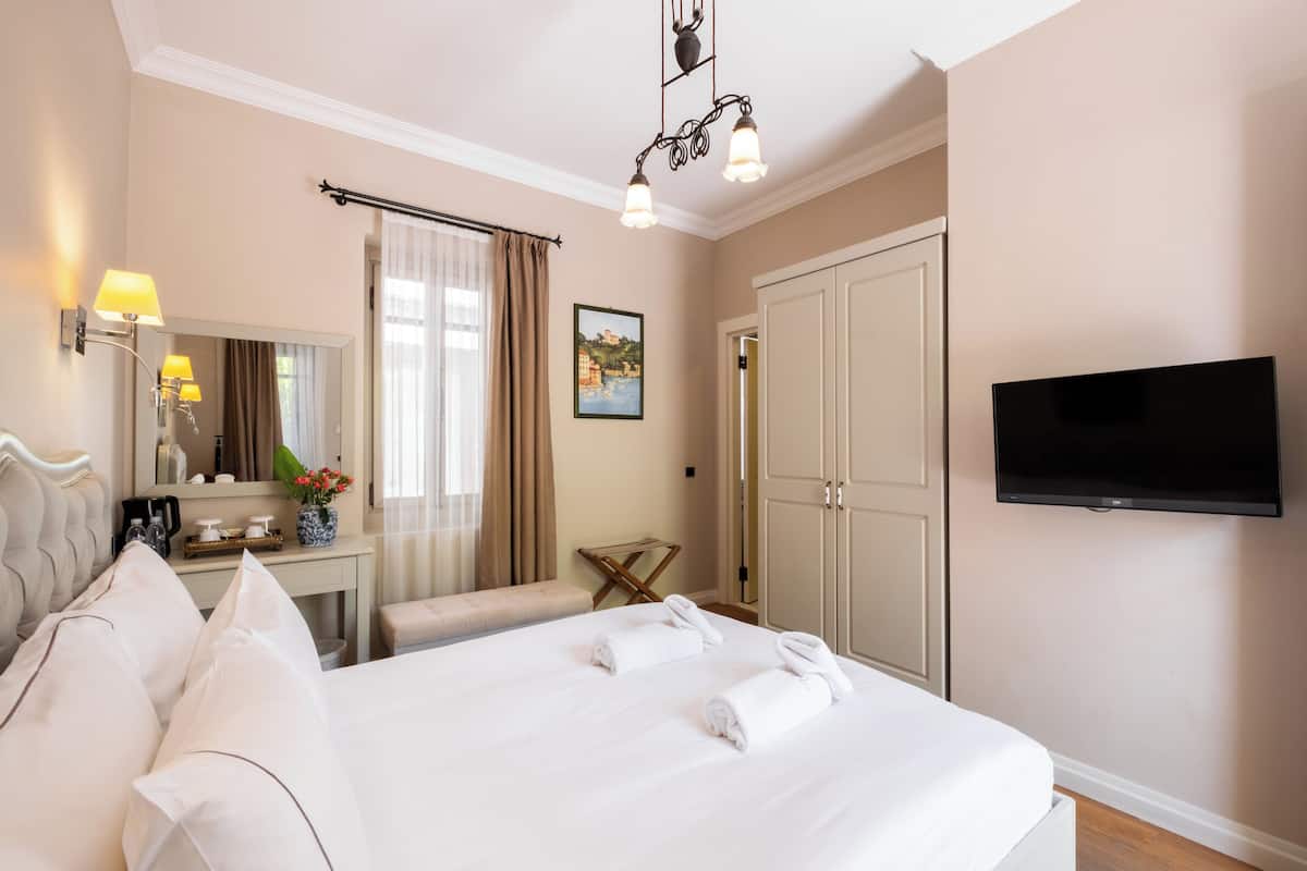 SÀngtillbehör av högsta kvalitet och minibar