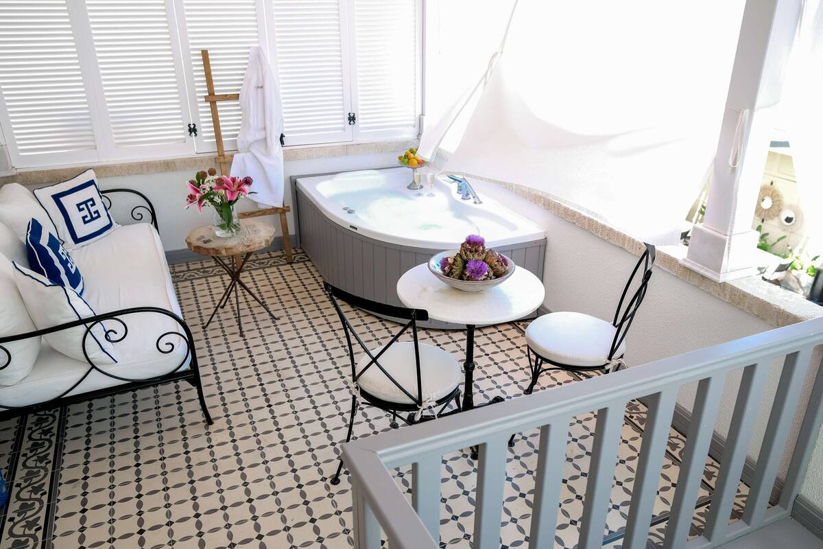 Suite – president (with Jacuzzi on Terrace) | Utsikt fra balkong