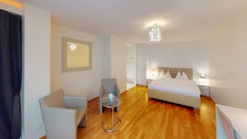 Studio Apartment Senior | 1 habitación, escritorio, tabla de planchar con plancha y wifi gratis