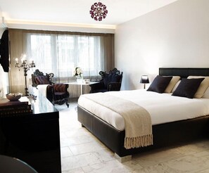 Desk, iron/ironing board, free WiFi, bed sheets - VISIONAPARTMENTS Zurich Freyastraße (Zürich)